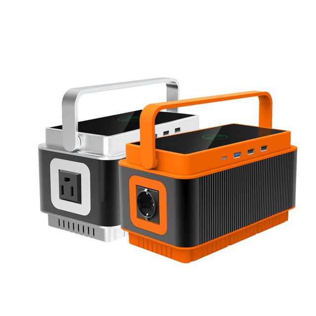 Prijenosna snaga napajanja za punjenje na otvorenom